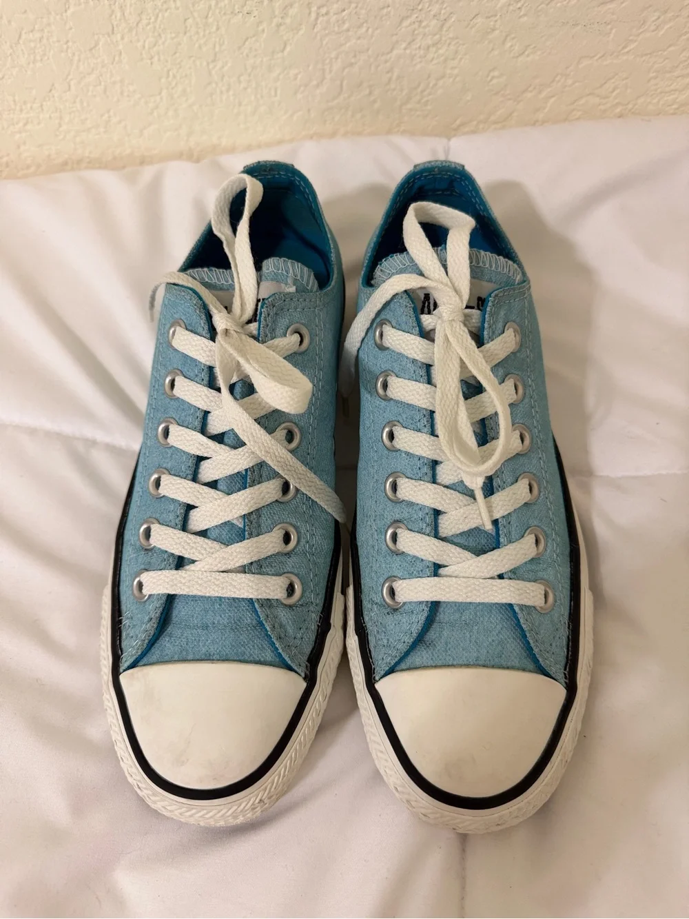 Converse Chuck Taylor All-Star Low Top Sneakers in Light Blue - Picture 2 of 8